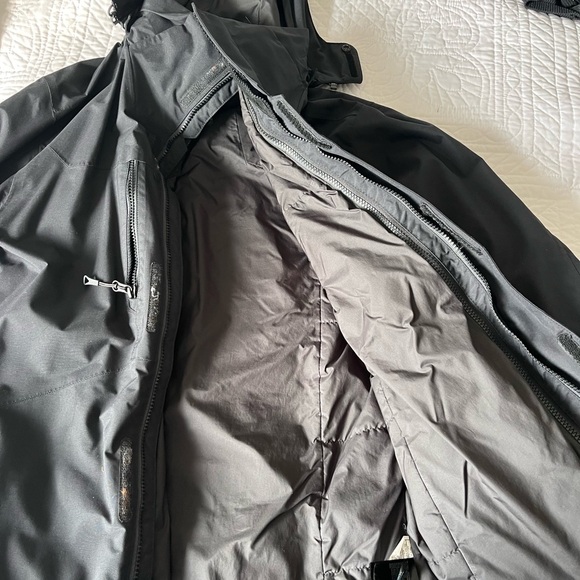 Men's Black Jacket - Picture 2 of 5